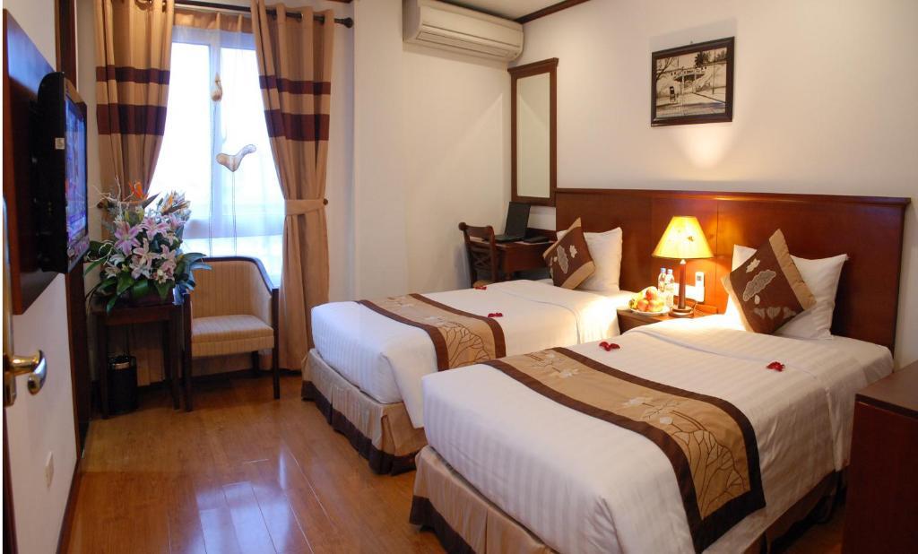 May De Ville Legend Hotel Hanoi Room photo